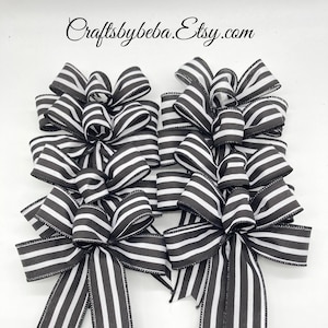 Black and White Striped Christmas Bows - Set of 8 - Wired Ribbon