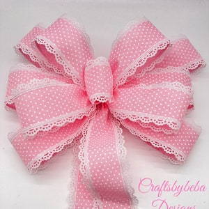 Pink Polkadot Christmas Bow: Lace Edge Wreath Decor