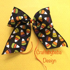 Candy Corn Halloween Bows: Whimsical Decor, Set of 12