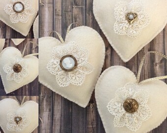 Christmas Ornaments / Christmas Hanging Hearts / Felt Vintage Ornaments / Hearts Ornaments / Set of 3 / Handmade and Design in Felt - Lace