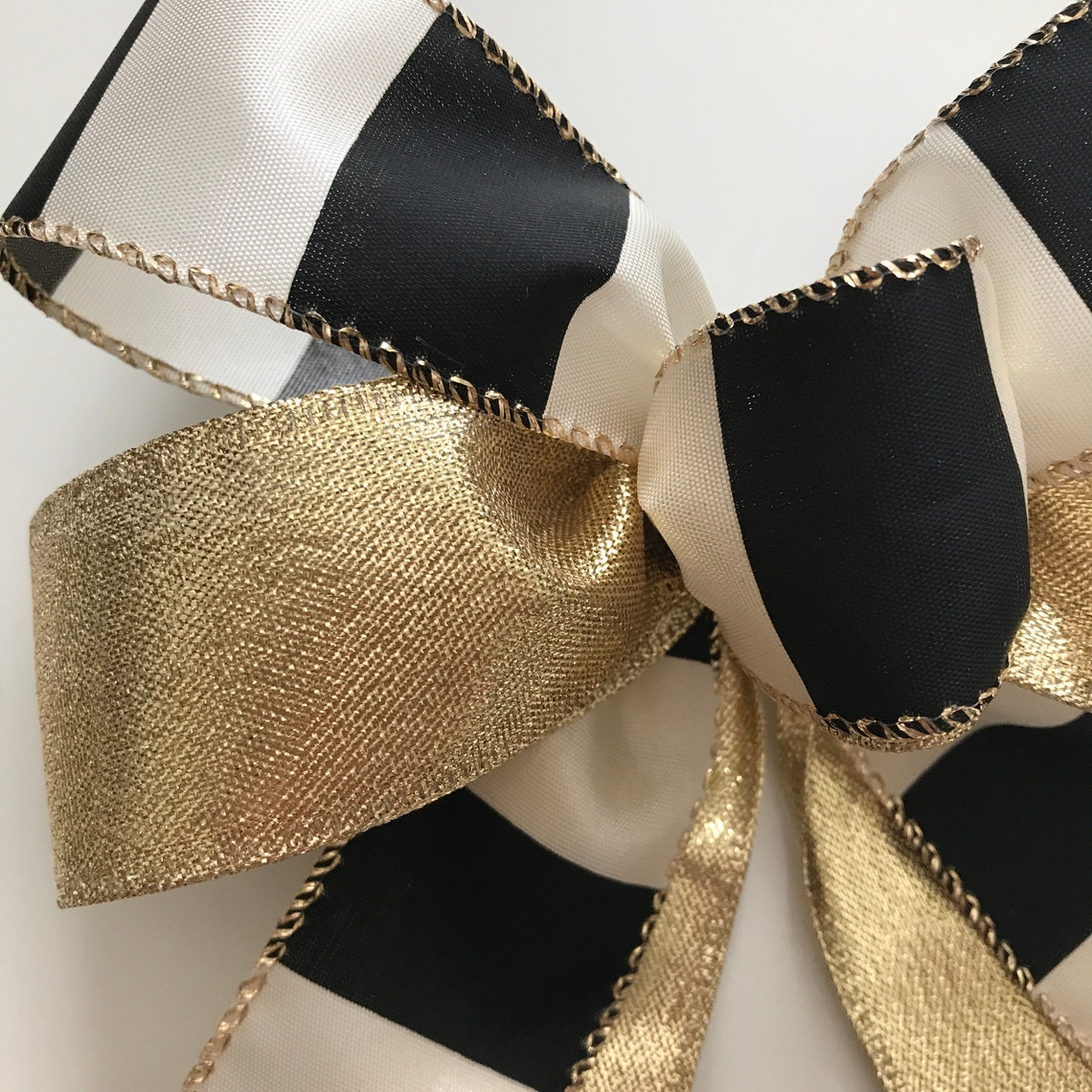 Black and Gold Christmas / Christmas Tree Bows / Xmas | Etsy