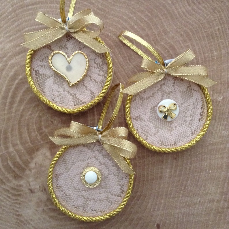 Christmas vintage ornaments Vintage Lace Bamboo Hoop Vintage Christmas Ornaments Antique Ornaments Set of 3 Handmade Vintage Fabric