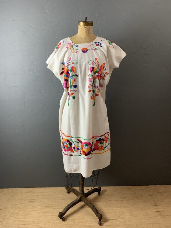 Mexican birds embroidered kaftan - image 1