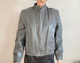 80’s Gray Wilsons Leather Cafe Racer Jacket with Fleece Lining Size Small/Medium