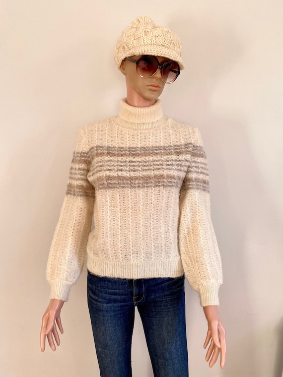 70’s/80’s HILDA LTD Cream Striped Icelandic Wool T