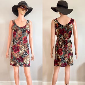 Vintage 1990’s TEE DEE Floral and Jungle Print Rayon Summer Mini Sundress Size Medium