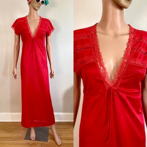 Vintage 70’s/80’s Cherry Red Jennie G Maxi Nightgown with Lace Trim Size Small