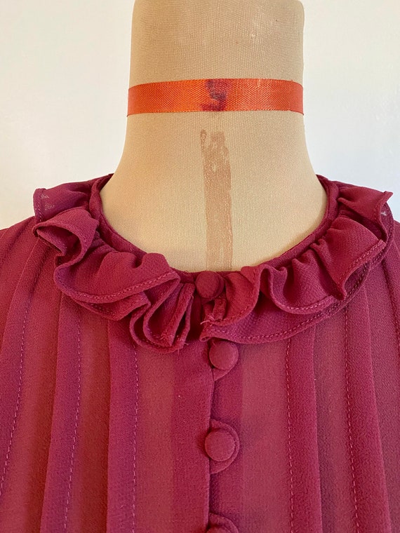 70’s/80’s Sheer Maroon Burgundy Wine Pleated Ruff… - image 4