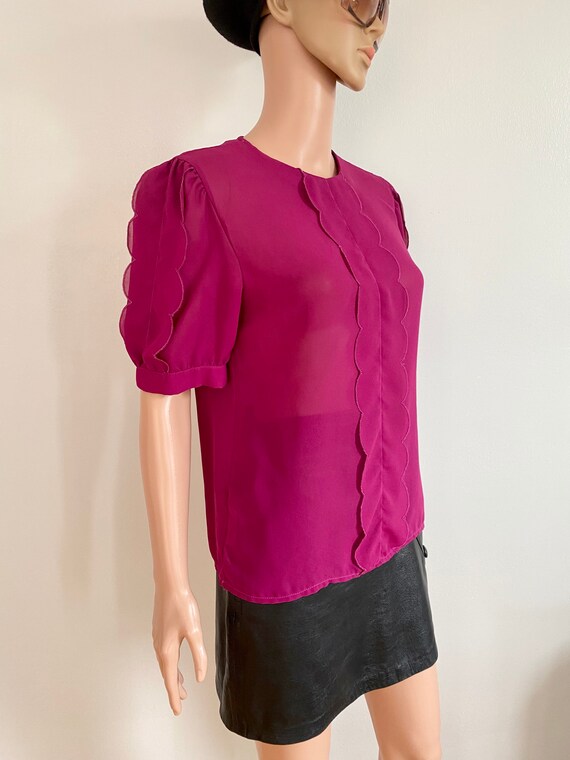 80’s Sheer Magenta Jamboree Scalloped Ruffle  Sec… - image 5