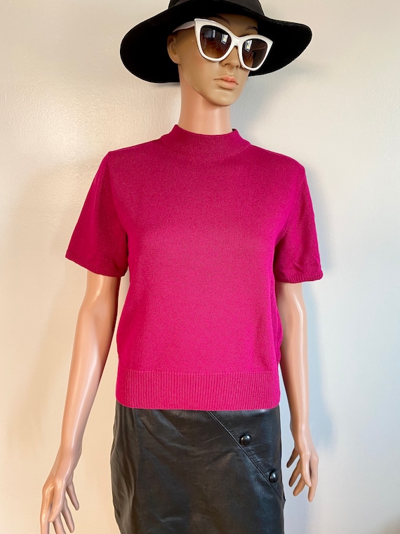 70's San Remo by Laura Knits Hot Pink Magenta Mock Neck