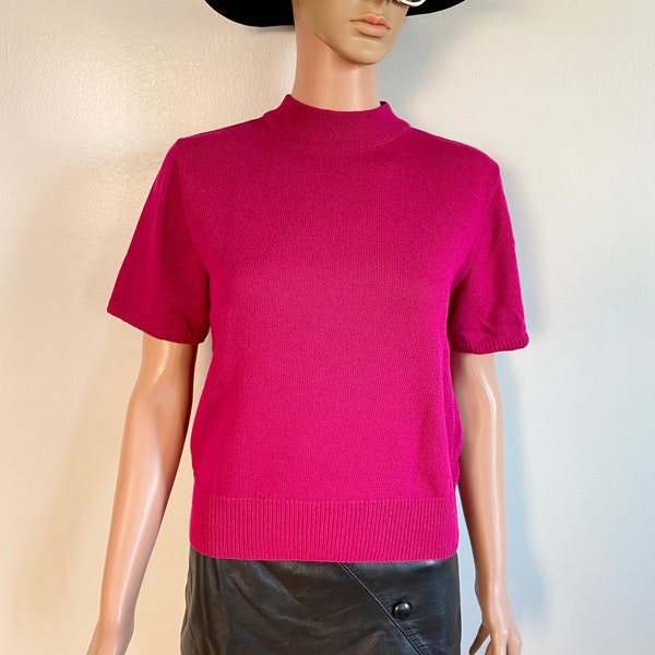 70’s San Remo by Laura Knits Hot Pink Magenta Mock Neck Short Sleeve Sweater Size M