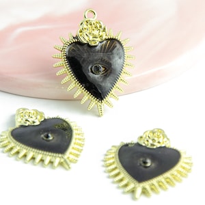 Black heart pendant evil eye pendant ex-voto amulet in enameled zamak flaming heart