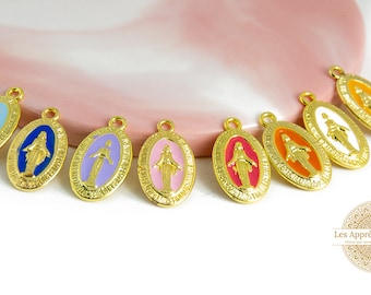 Oval pendant of the Saint Virgin or Madonna