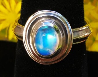 Rainbow Moonstone 11 - Sterling Silver Ring - Size 6 1/2