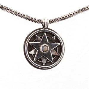 Kinetic #25/1 - Pendant - Sterling Silver - Labradorite