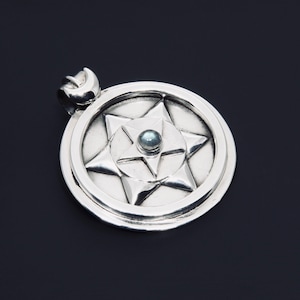 Rising Star - Pendant - Sterling Silver & Labradorite
