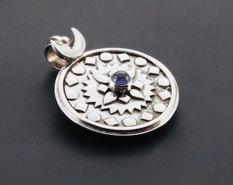 Kinetic #19/2 - Pendant - Sterling Silver - Iolite