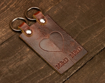 Couple keychains Set of two Heart keychains Personalized leather key chain Valentines day gift for couples Anniversary gift for him and her