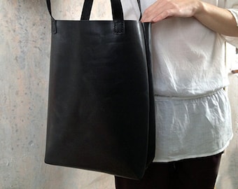 Black leather tote bag Simple leather shopper Leather tote bag with pockets inside Black leather laptop bag 13 inches Everyday shoulder bag