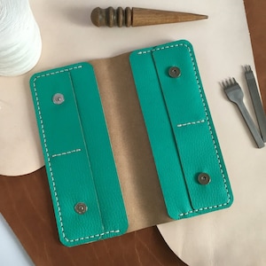 Monedero de cuero verde menta Largo cuero mujeres monedero tarjeta de crédito titular Monedero de cuero de menta embrague Mano cosido cuero monedero bolsillo de moneda