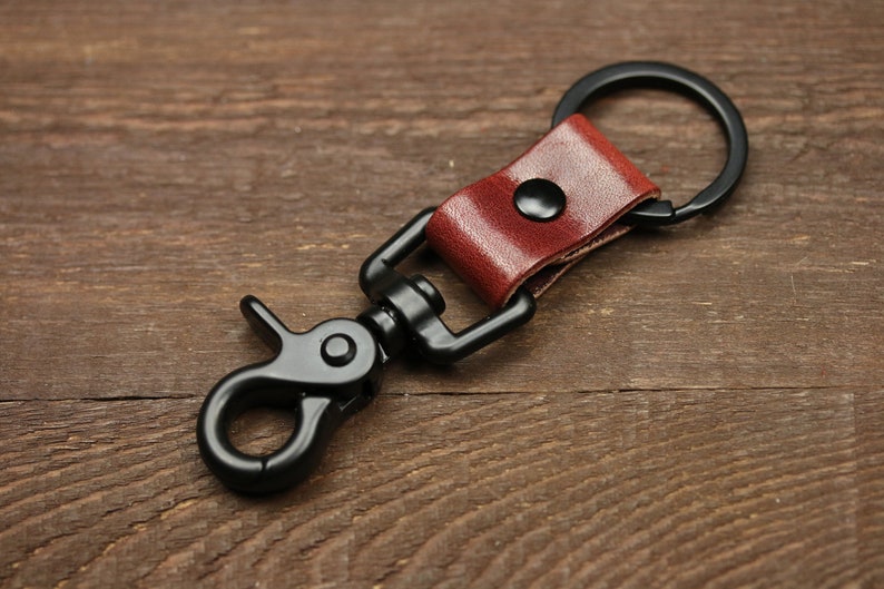 Personalized Leather Key Holder with Matte Black Hardware and Custom Initials Handmade Keychain for Men and Women, Monogrammed Key Fob Burgundy