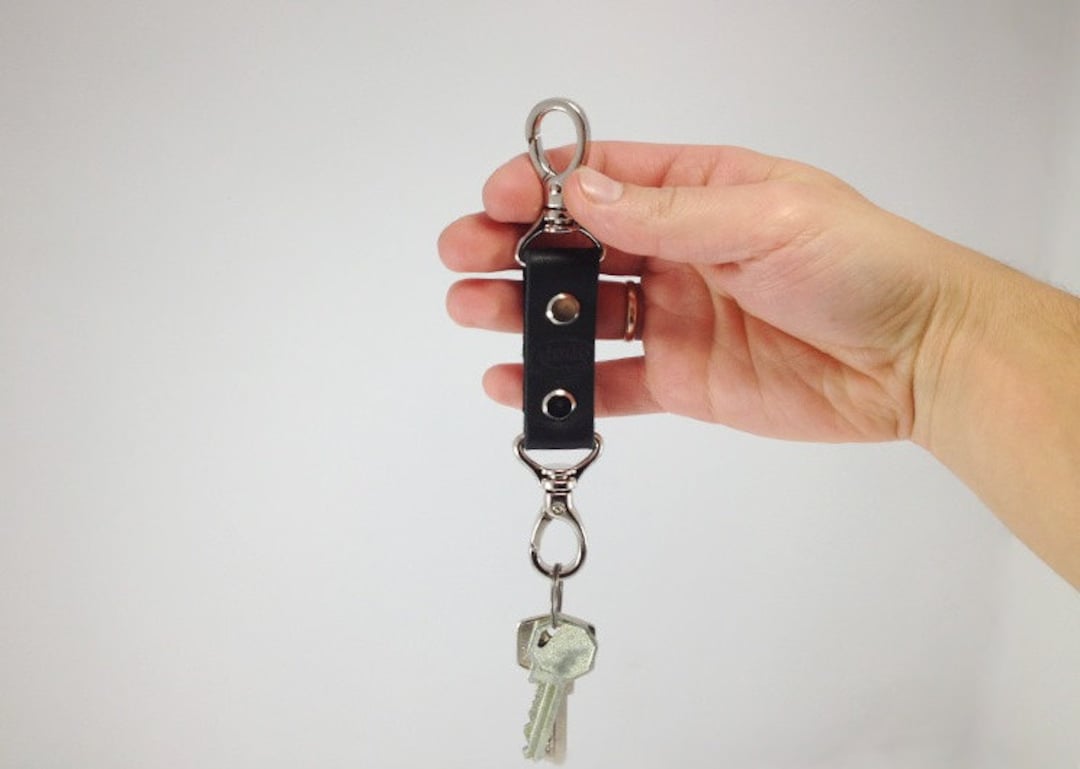 Black Leather Key Holder 2 Carabiner Clasp Backpack Keychain - Etsy