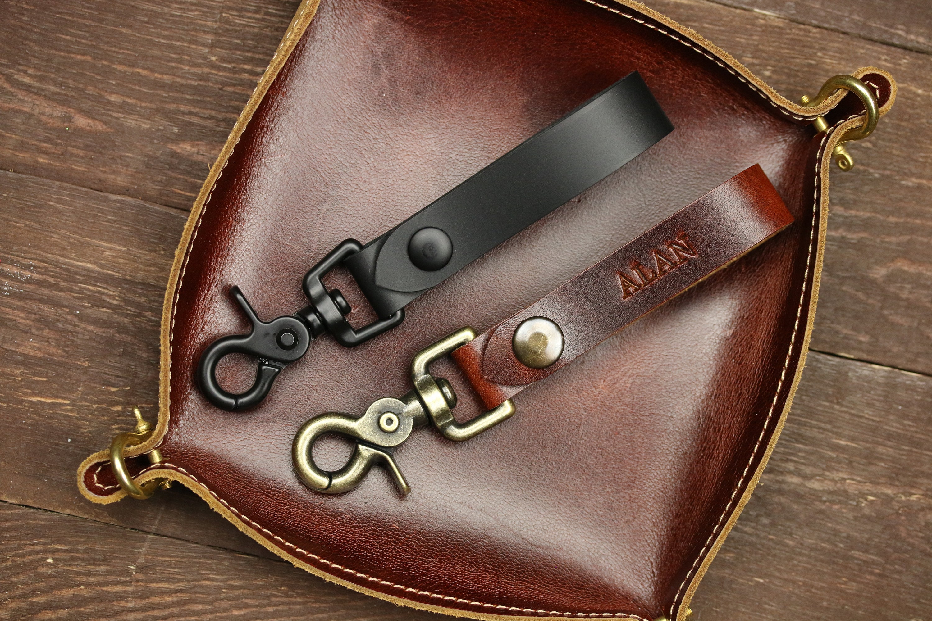 EDC Leather Key Fob With Snap Leather Key Strap and Metal Tactical