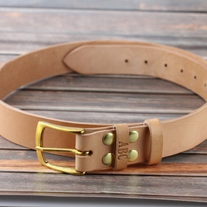 Natural leather belt men Personalized leather belt Brass buckle 1.5 In wide Full grain vegetable tanned leather belt Genuine leather belt