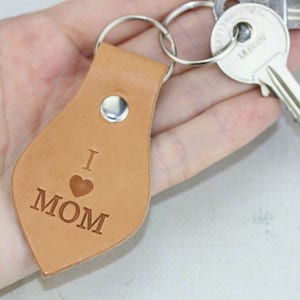 I love Mom key chain Mother keychain leather Mother day gift Leather key fob hand stamped Mom birthday gift Leather key ring Gift for mom image 2