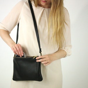 Petit sac crossbody Sac à glissière en cuir Sac à bandoulière Femme sac à main en cuir de tous les jours Sac en cuir minimaliste sac à main en cuir crossbody Fête des Mères