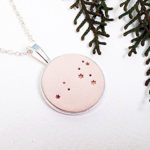 Leo Konstellation Halskette Leo Tierkreis Halskette Leo Tierkreis Schmuck Leo benutzerdefinierte Konstellation Leo Schmuck Charme Horoskop Leo Zeichen Leo Anhänger
