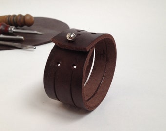Unisex leather cuff bracelet Women leather bangle Men leather bangle Leather bracelet dark brown Brown leather cuff Christmas gift for men