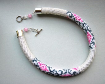 Statement ketting - Rocailles ketting - Cadeau - Zilver/Grijs/Roze - Avondketting - Boho Ketting - Kraalwerk - Trouwketting