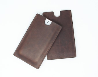 Leather phone case / phone sleeve in quality Italian veg-tanned leather