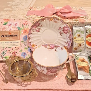 Vintage Teacup Gift Box - Pink Spode