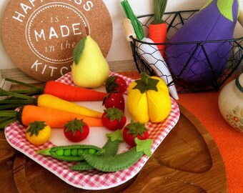 17 Felt Fruits Vegetables, Felt Food, Natural Size, Kids Party, pretend play food educational nursery preschool montessori toy kitchen decor