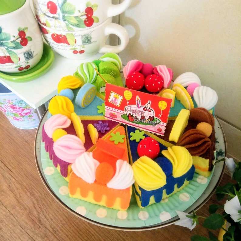 Party Kitchen Table Office Shop Kids Room Decor Decoration Ornament pretend play food toy Felt Food Fruits Set of 8 Cakes Decorative