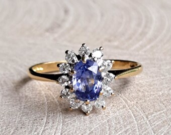 Anillo con halo de zafiro y diamantes: oro amarillo de 18 quilates, certificado GIA G.G.