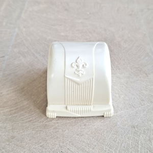 Vintage Presentation Ring Box with Blue Velvet Interior, Wonderful Vintage Condition!