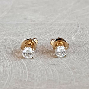 Diamond Stud Earrings Sparkling SI1 Clarity G Color .59 CTW - Etsy
