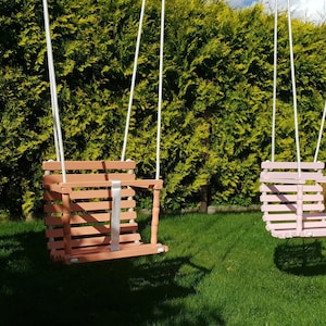 Personalisierte hölzerne handgemachte Schaukel für Baby oder Kleinkind, erster Geburtstag personalisiertes Geschenk, Outdoor Indoor