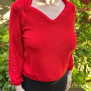 NWT Jaren 70 Dig It! Vintage rode trui met lange mouwen, lichtgewicht - maat S