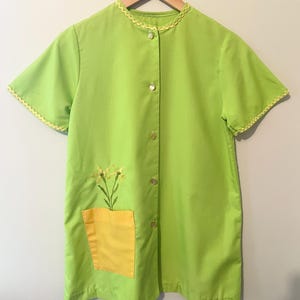 70年代ハンドメイドモッズシャツ ヴィンテージ刺繍トップス グリーンイエロー花柄ポケット付き - サイズ S/M