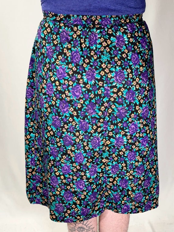 80s Black & Purple Floral Elastic Waist Skirt - S… - image 3