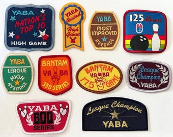 Lote de 10 patches vintage da YABA (Youth American Bowling Association) da década de 1980.