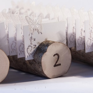 3 stuks Log plaatskaarthouders, Rustieke bruiloft decor, Gastenkaart houders, bos bruiloft centerpieces, plaats kaart stand, naamplaatje houder