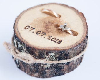 Rustic ring bearer pillow,  wedding wood slice, rustic ring box,   wedding decoration, wood wedding decor, ring pillow alternative,