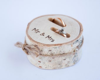 Oreiller porteur de bague rustique, tranche de bois de mariage, boîte à bague rustique, décoration de mariage en bouleau, décor de mariage en bois, alternative d’oreiller de bague,