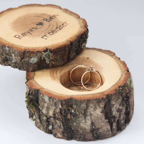 Personalized rustic Ring box, ring holder, ring bearer pillow, rustic wedding decoration, wood decor for woodland wedding,