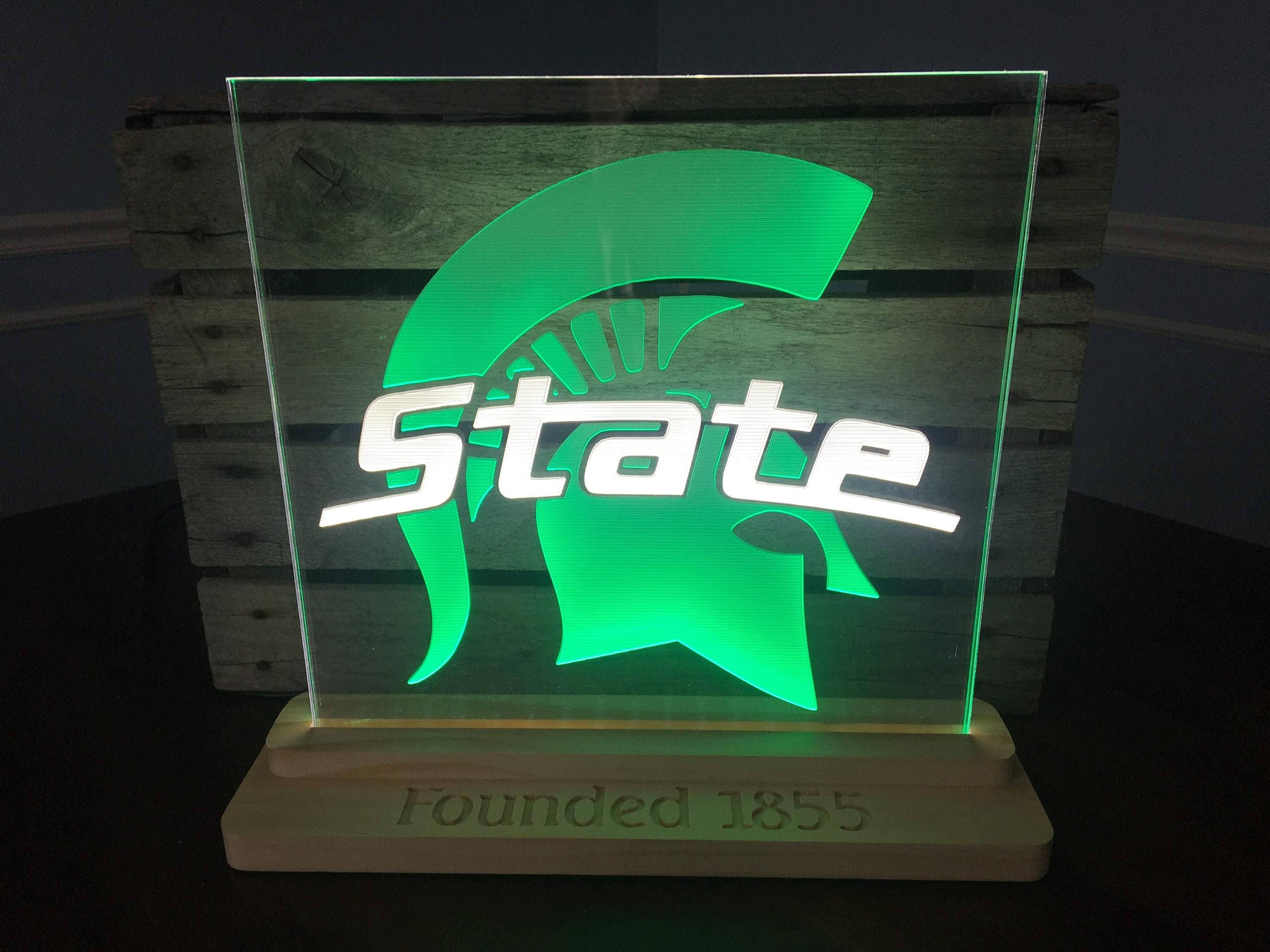 Лампа диодная 3157 philips. Lm2902 схема включения. State led. Цвета холодного неона. State led.